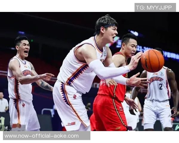 李京龙九记三分引爆赛场,广厦大胜吉林迎季后赛关键战役,或遇福建续写辉煌 李京龙九记三分引爆赛场,广厦大胜吉林迎季后赛关键战役,或遇福建续写辉煌