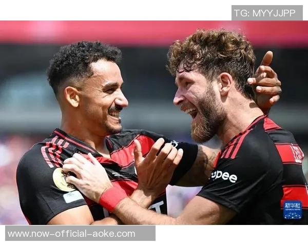 心系老东家，维尼修斯晒穿达尼洛弗拉门戈13号球衣打游戏——跨界情感的软文体验