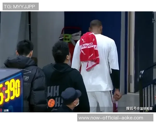 阿联17中5广东危矣?没事!他们还有周鹏+斯隆,冠军还是稳?